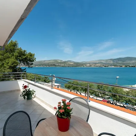 Lägenhet Batela Trogir